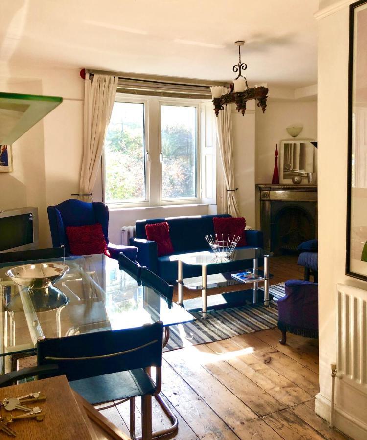 Lauras Townhouse Apartments Dressmakers Salon 巴斯 外观 照片