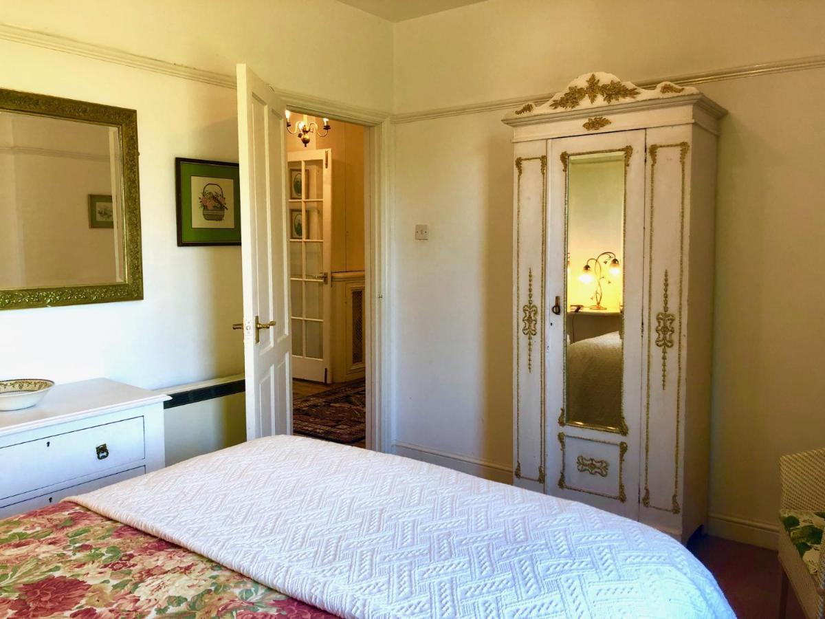 Lauras Townhouse Apartments Dressmakers Salon 巴斯 外观 照片
