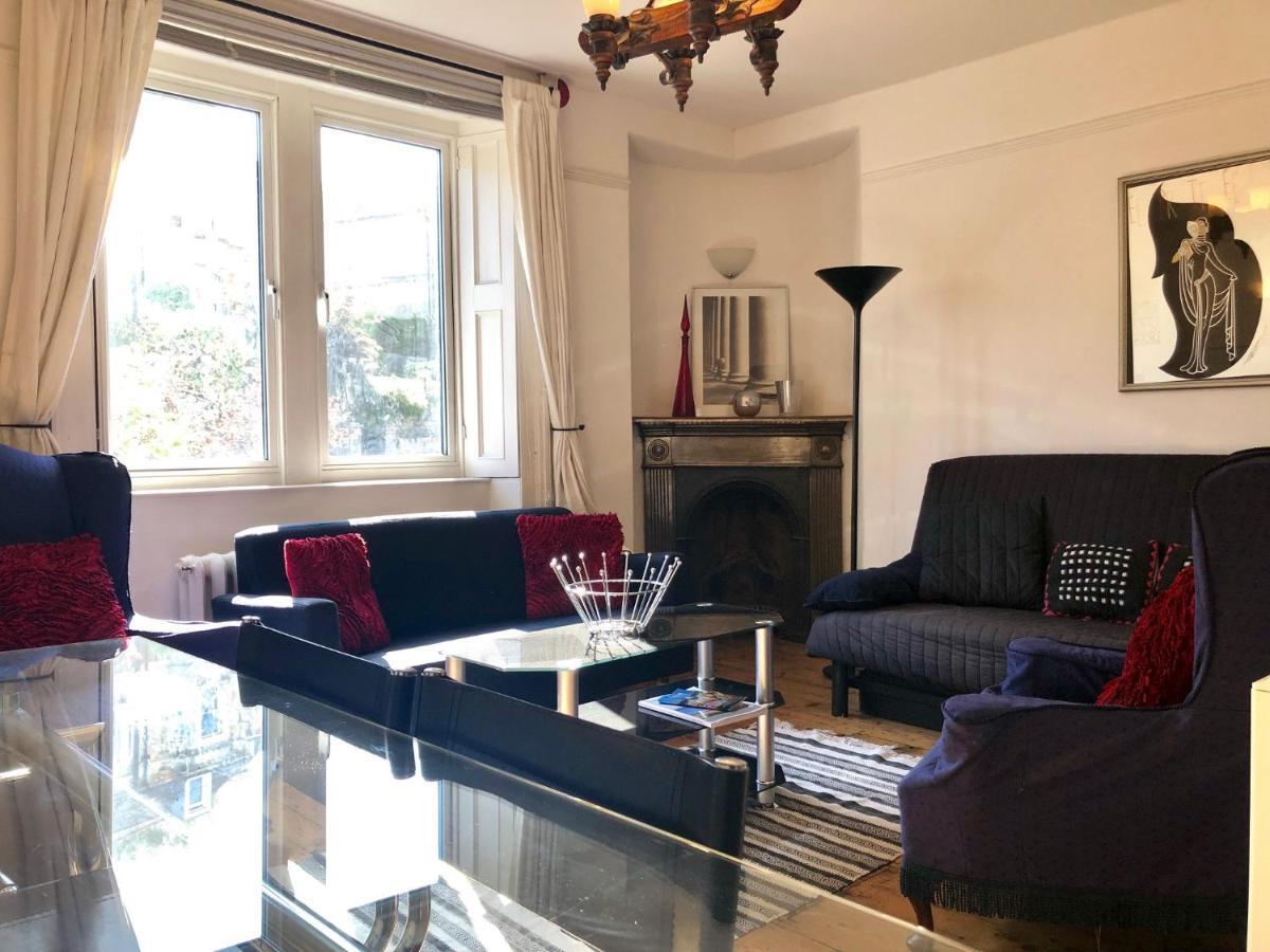 Lauras Townhouse Apartments Dressmakers Salon 巴斯 外观 照片